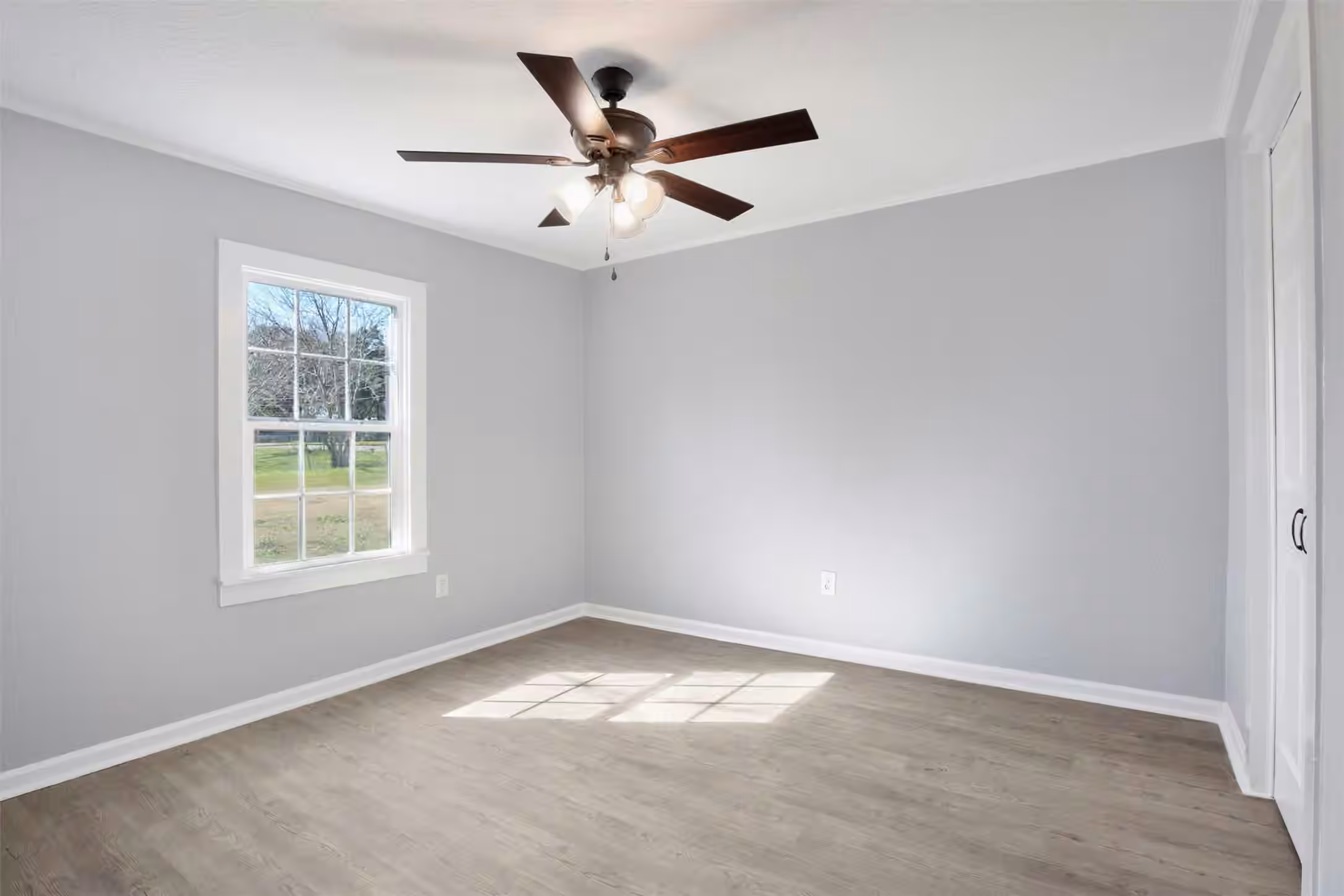Photo 6 of 407 N Amthor Street, Bellville, TX