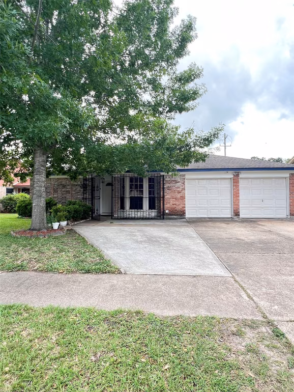 Photo of 15119 Mcleod Drive, Houston, TX 77060