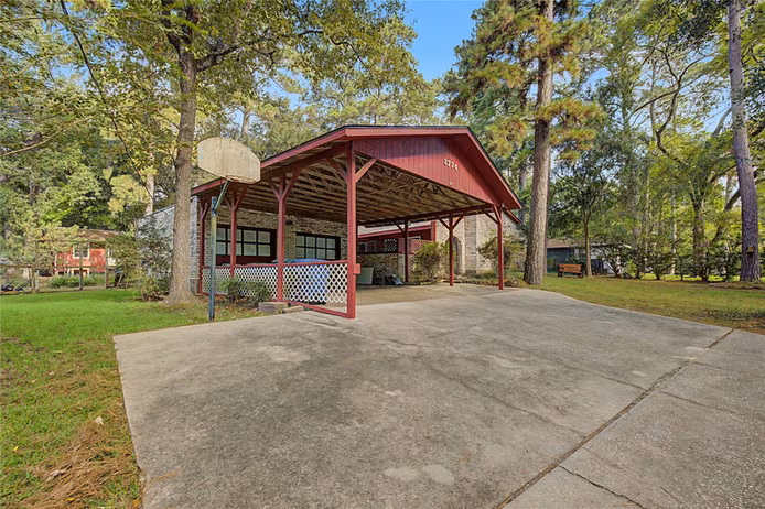 Photo of 3774 Spring Drive, Huntsville, TX