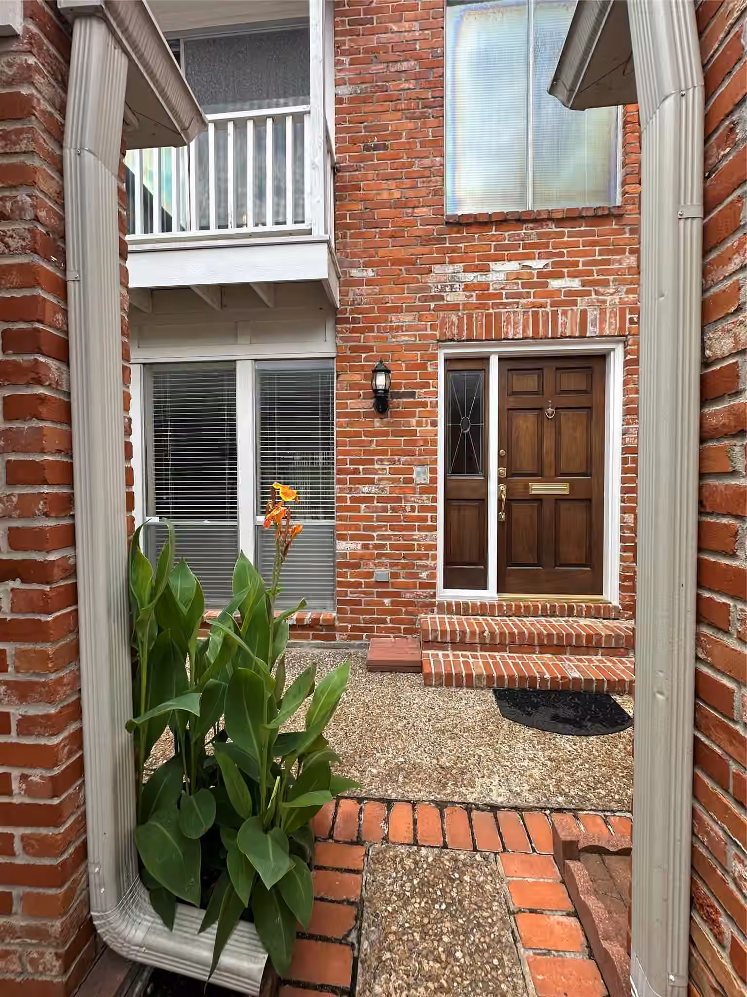 Photo 4 of 5849 Sugar Hill Drive, Houston, TX