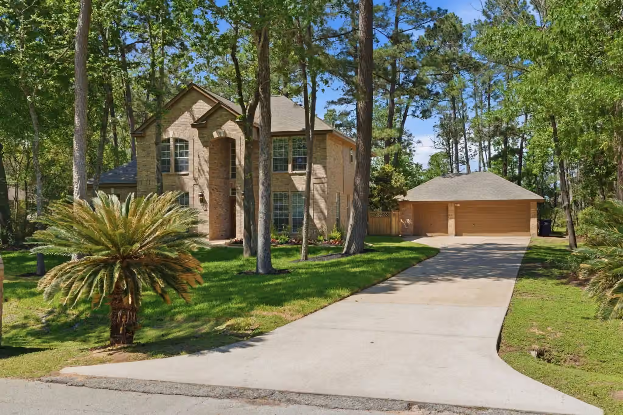Photo 3 of 12606 Marshall Drive, Magnolia, TX