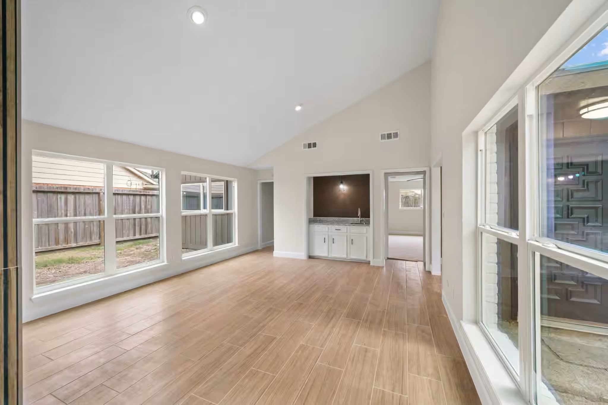 Photo 7 of 15034 Rose Valley Drive, Houston, TX