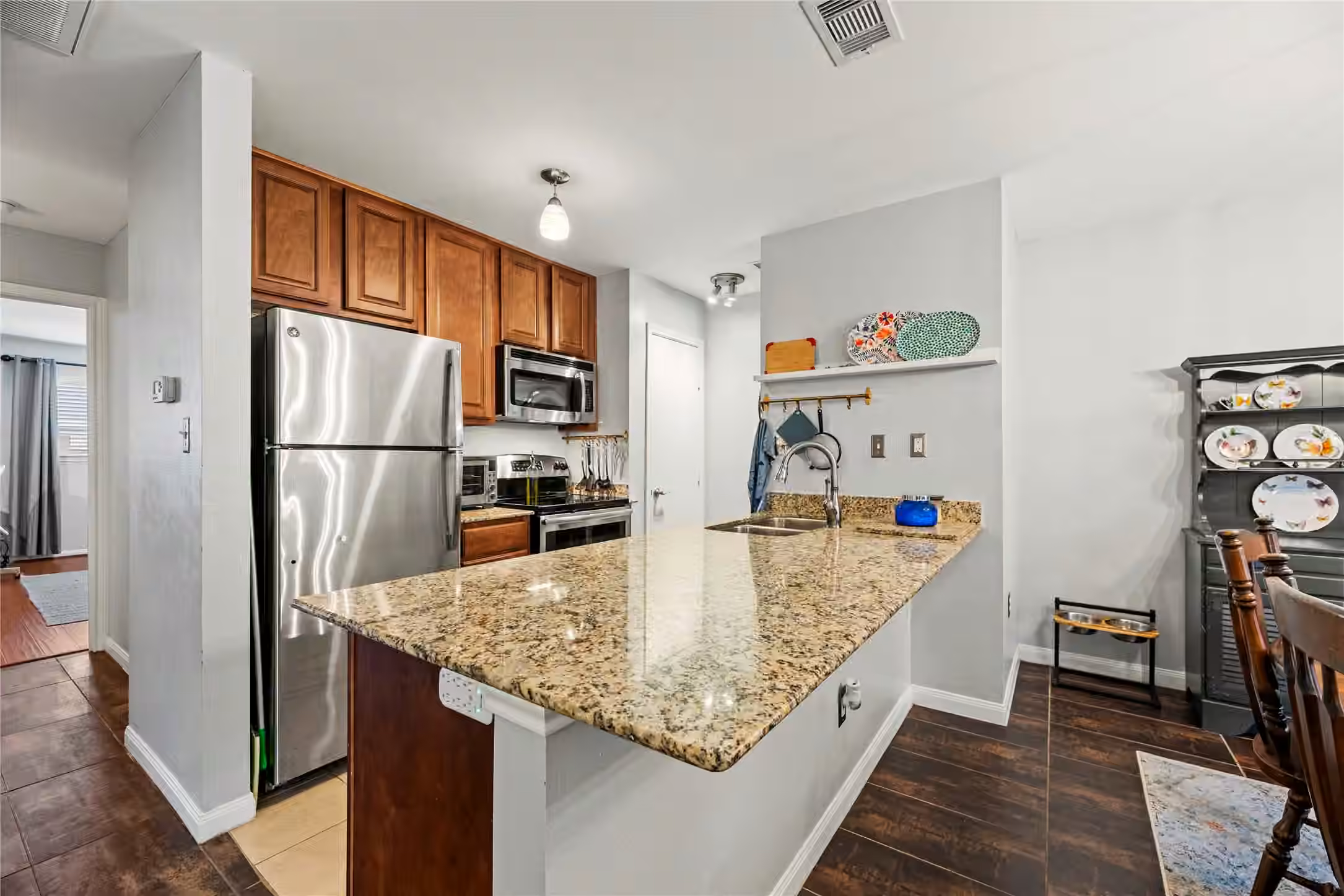 Photo of 5343 Richmond Avenue 30, Houston, TX 77056