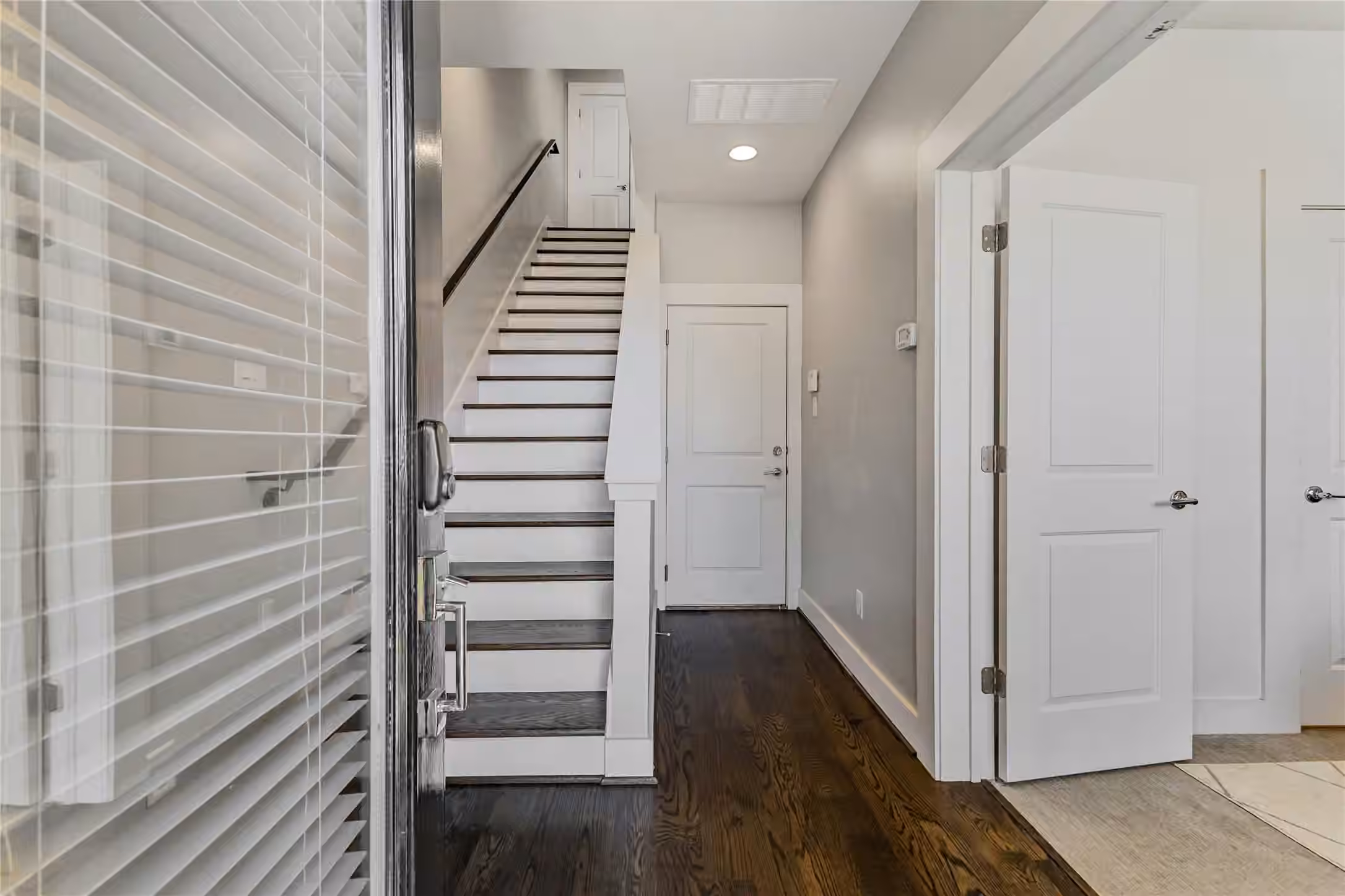 Photo 2 of 2114 Sabine Street, Houston, TX