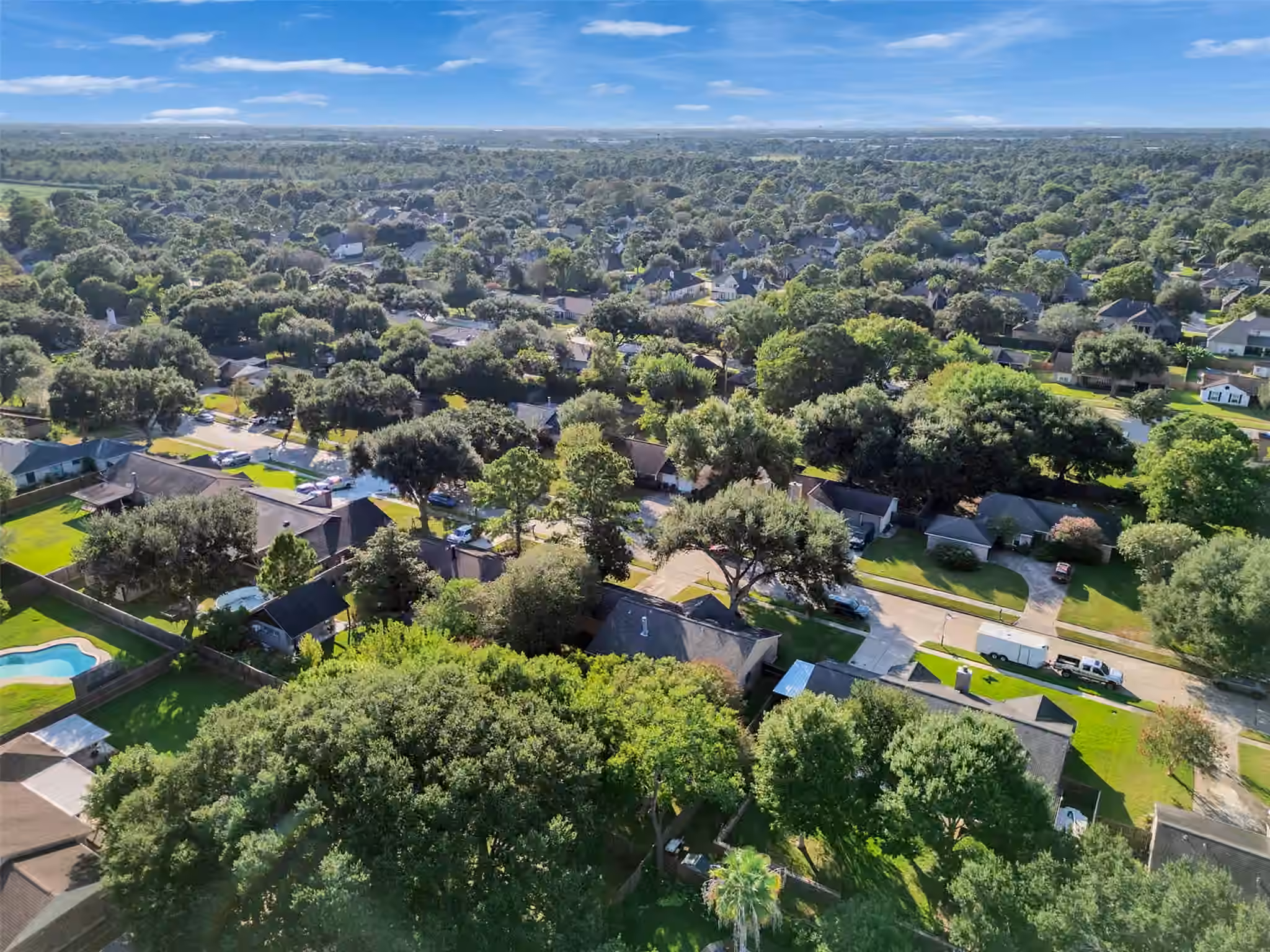 Photo 5 of 1208 Piney Woods Drive, Friendswood, TX