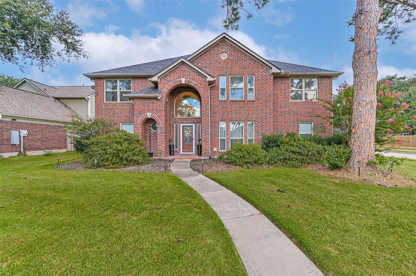Photo of 2115 Aberdeen Drive, League City, TX 77573
