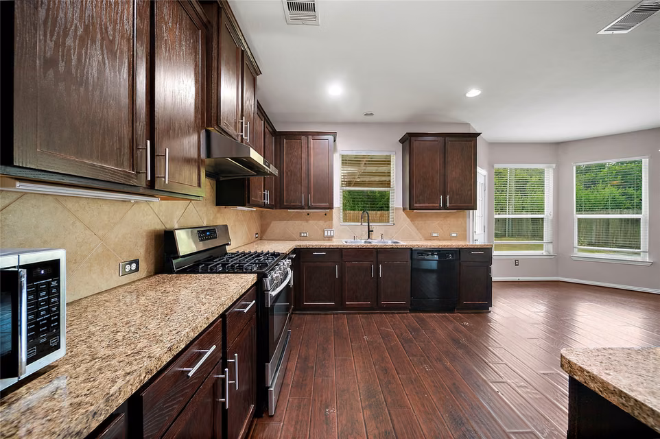 Photo 6 of 2910 Lakecrest Ridge Drive, Katy, TX