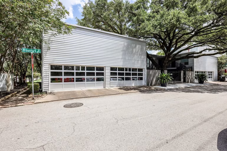 Photo 4 of 1219 Banks Street 1, Houston, TX