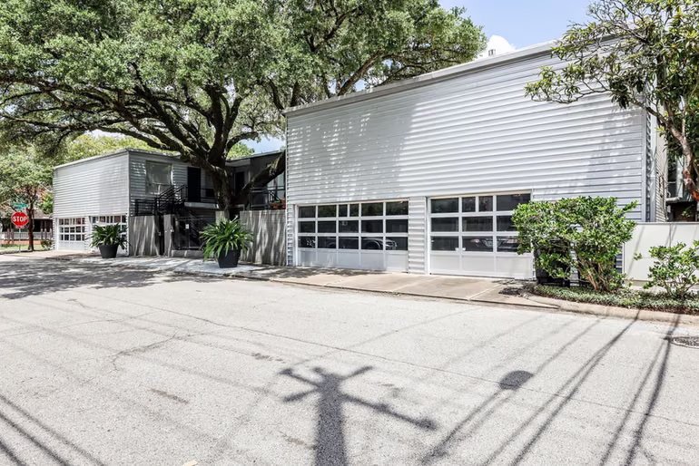 Photo 5 of 1219 Banks Street 1, Houston, TX