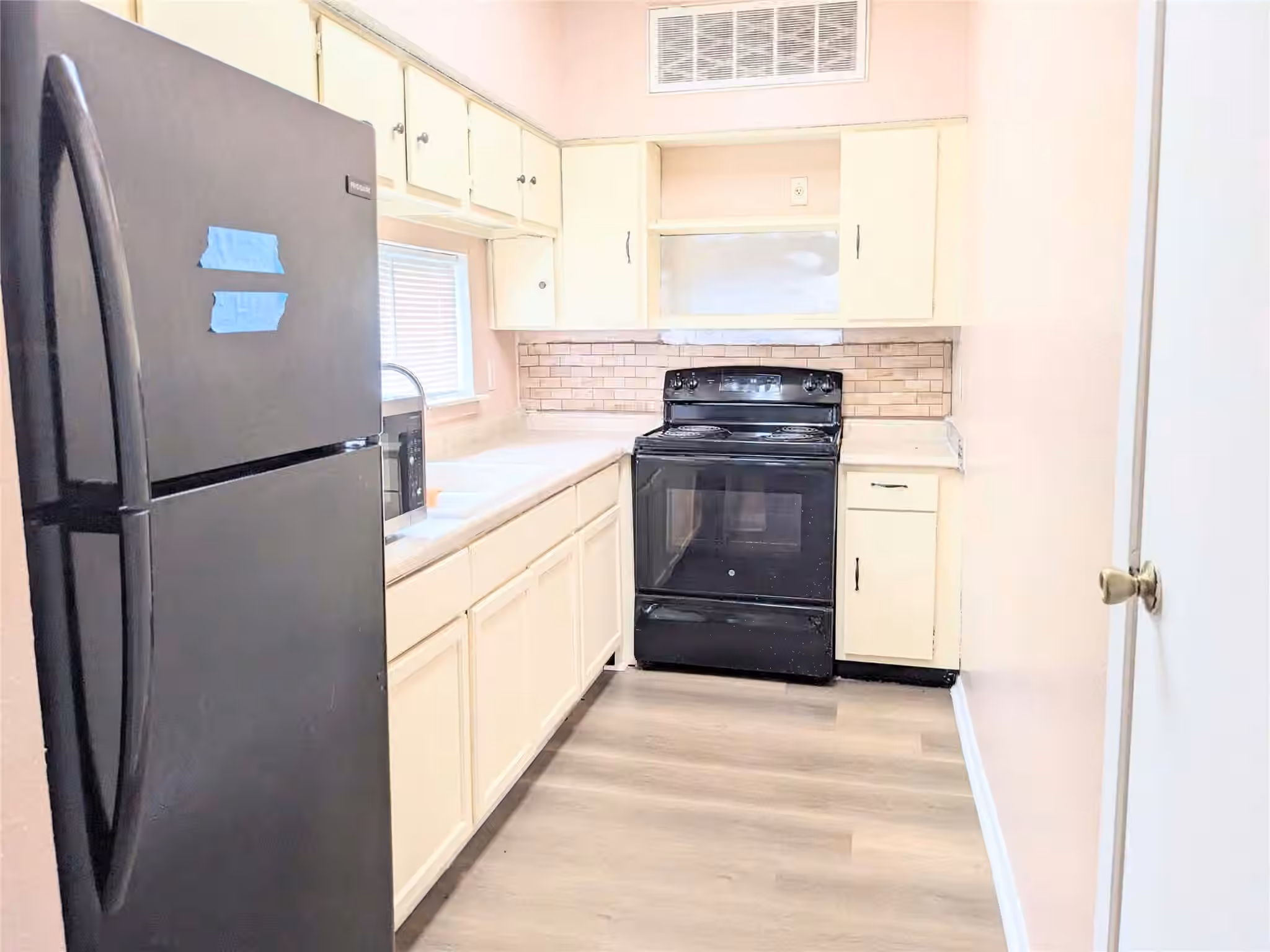 Photo 5 of 10855 Meadowglen Lane 702, Houston, TX 77042