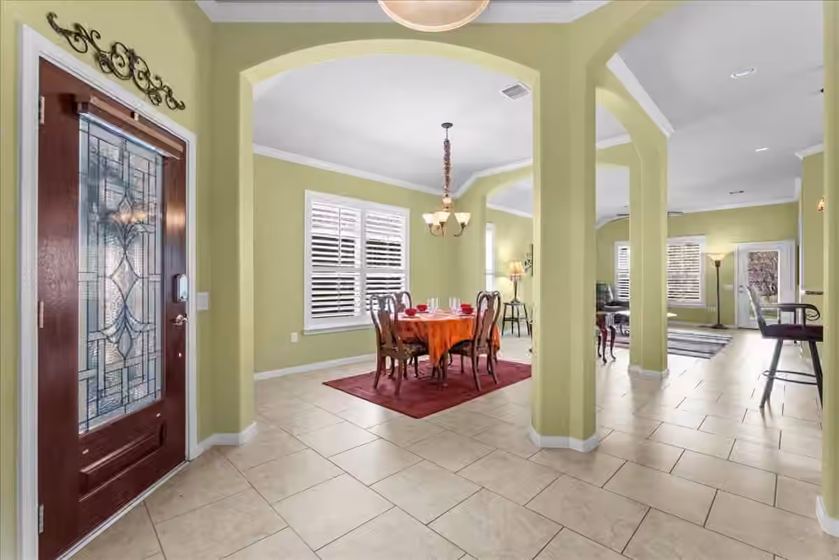 Photo 3 of 1209 Modena Drive, Pearland, TX
