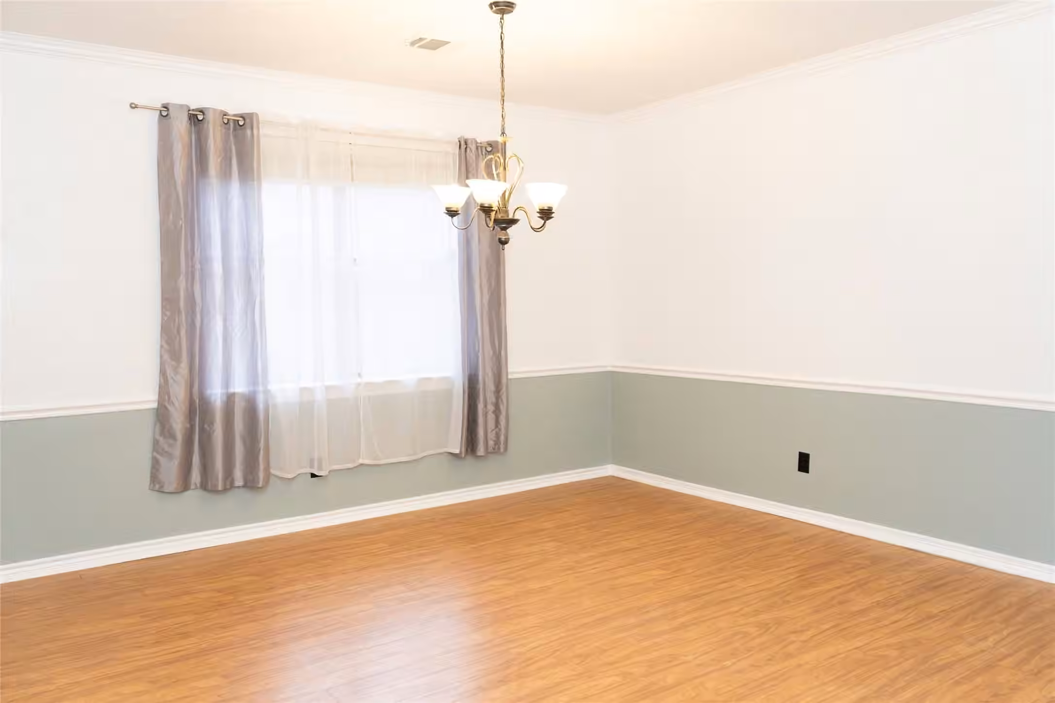 Photo 7 of 18507 Polo Meadow Drive, Humble, TX