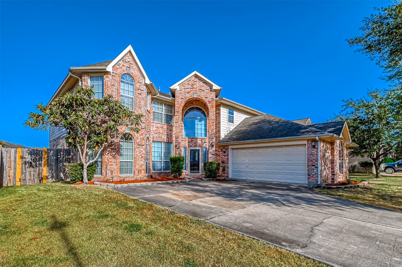 Photo of 10626 Hillsdale Bridge Lane, Sugar Land, TX 77498
