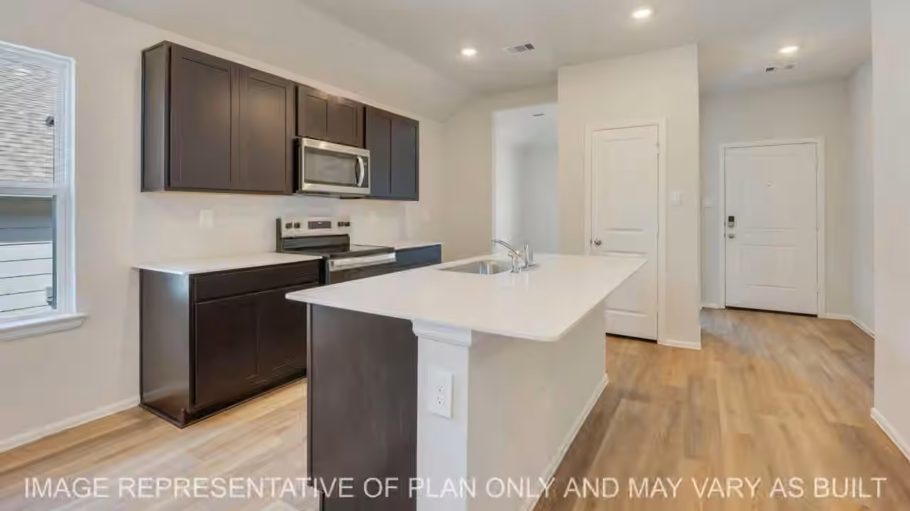 Photo 5 of 1217 Hickory Grove Street, Brenham, TX