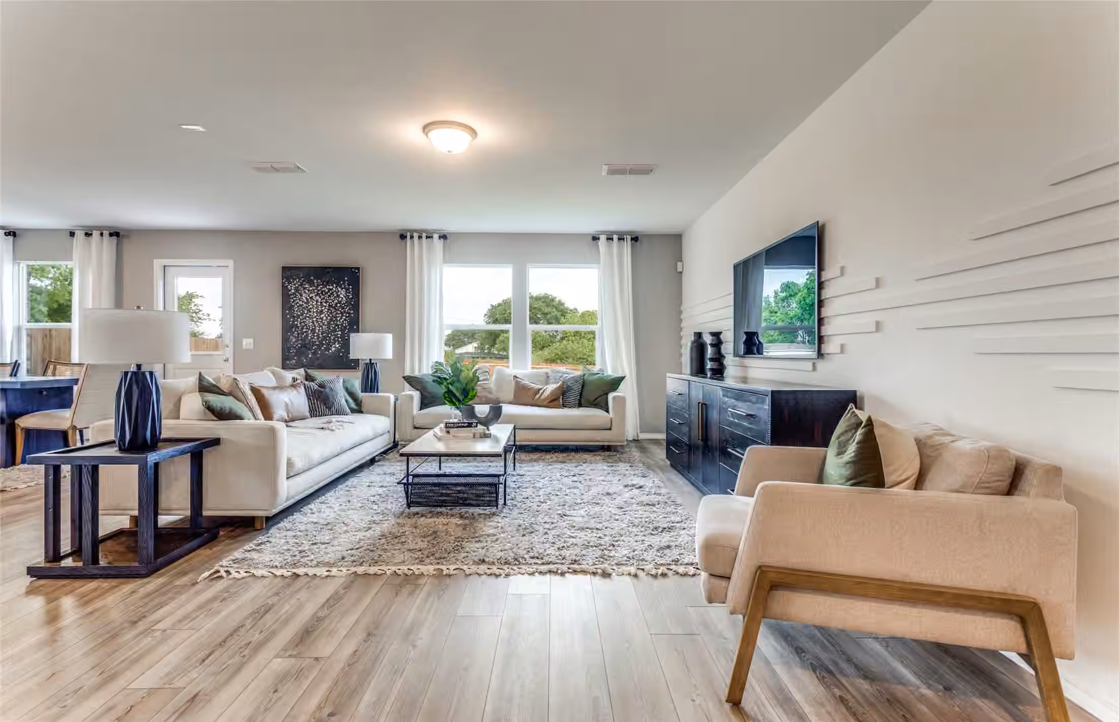 Photo 6 of 917 Silver Buckle Lane, Montgomery, TX