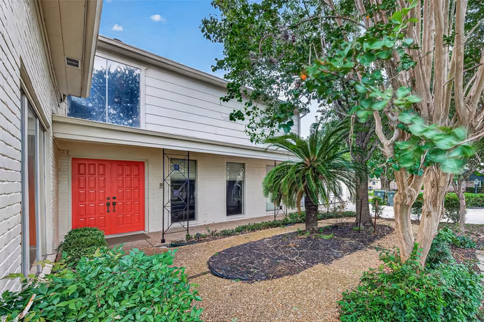 Photo of 2714 Fairway Drive, Sugar Land, TX