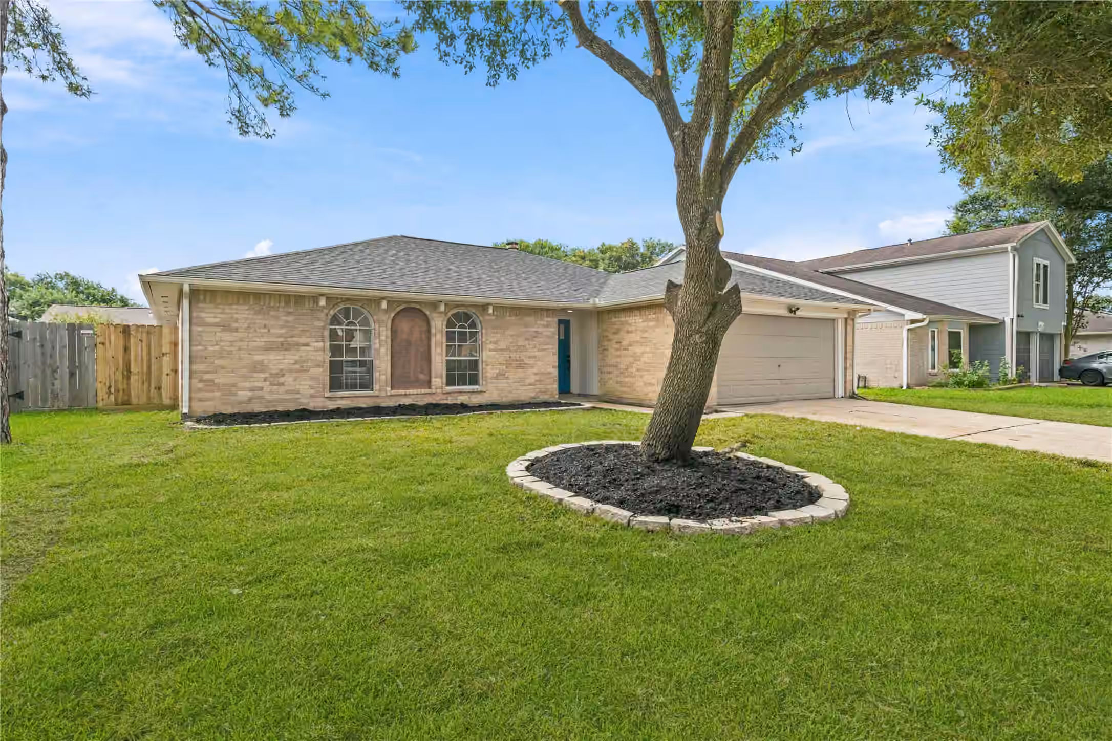 Photo 4 of 3715 Straightfork Drive, Houston, TX