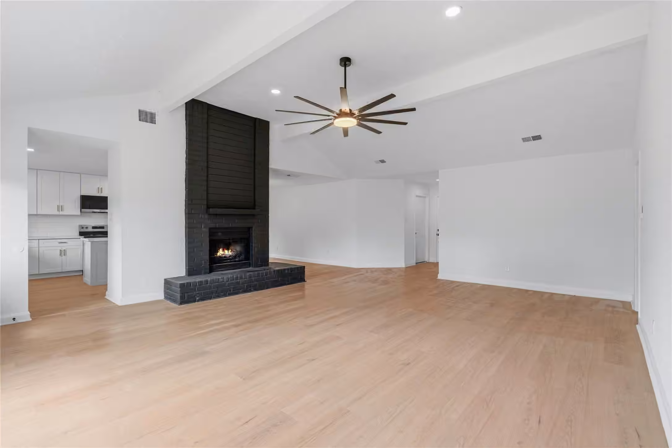 Photo 7 of 3715 Straightfork Drive, Houston, TX