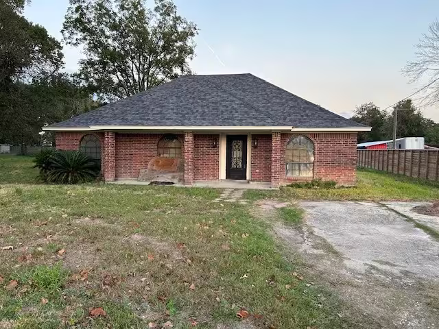 Photo 5 of 9502 Irby Street, Houston, TX