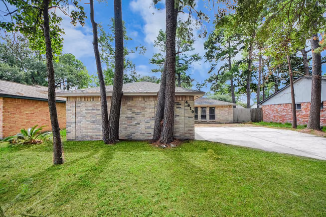 Photo 3 of 4619 Whispering Rock Lane, Spring, TX 77388