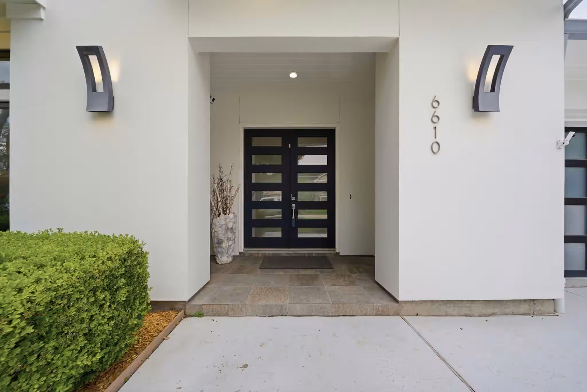 Photo 4 of 6610 Sivley Street, Houston, TX