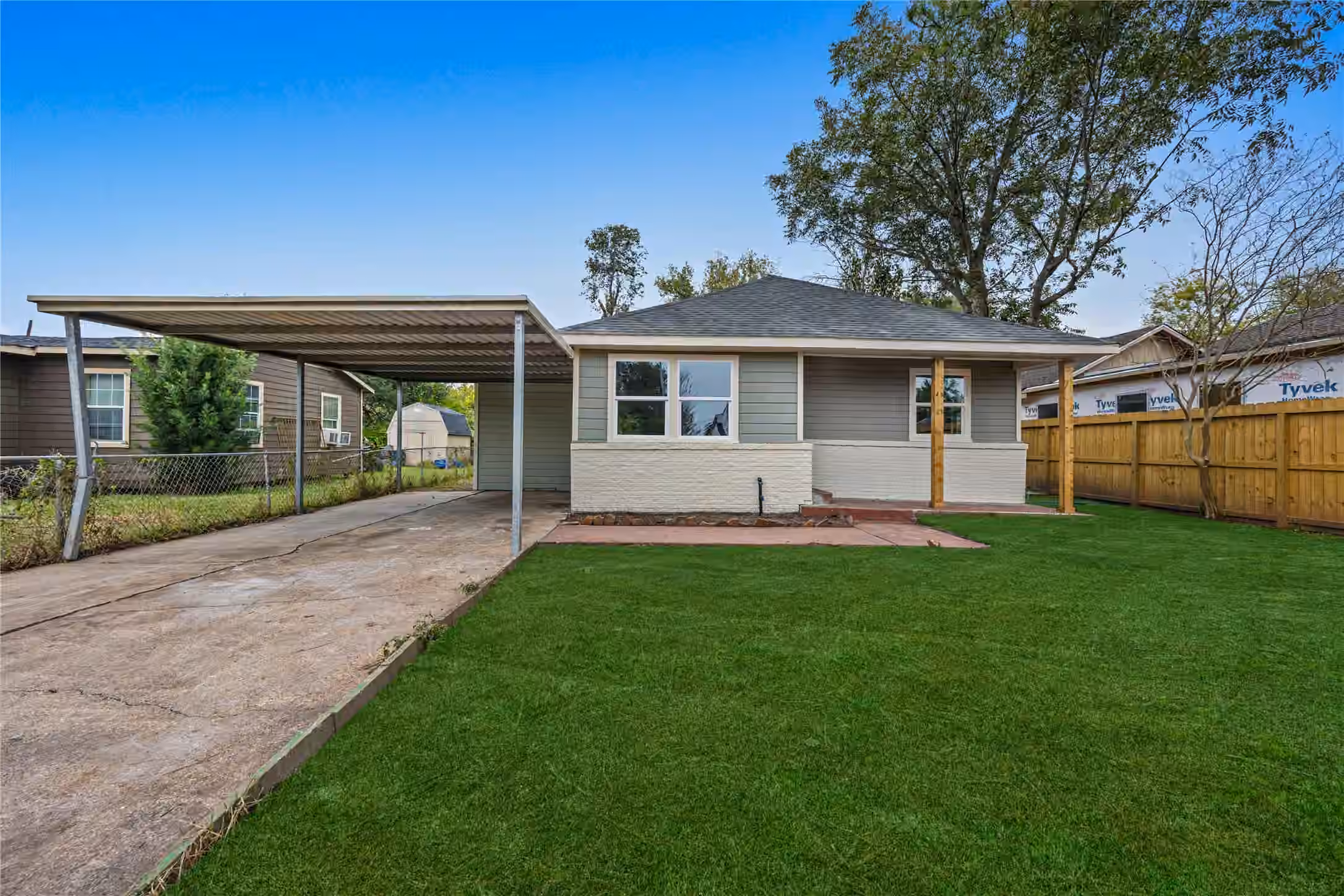 Photo of 125 Bolden Street, Houston, TX 77029