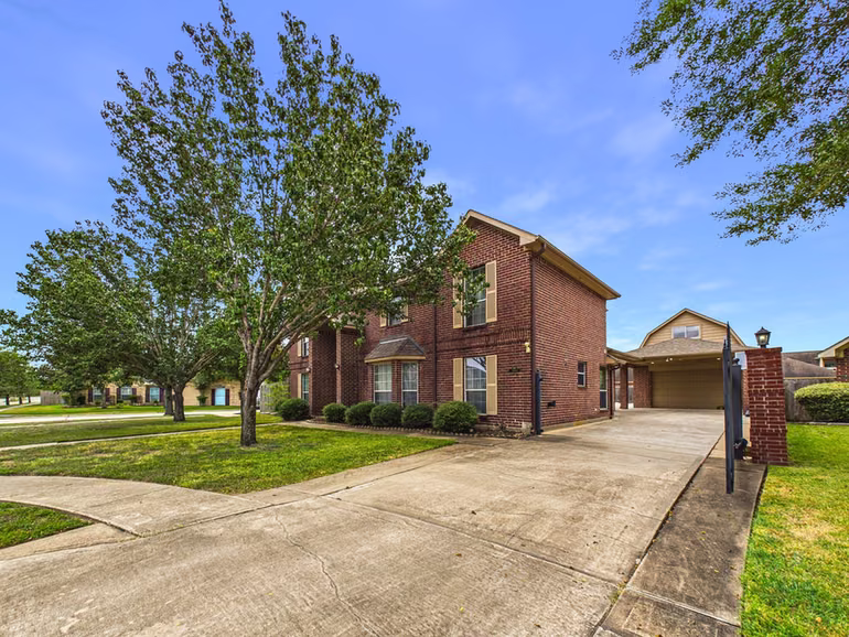 Photo 2 of 3604 Briscoe, Pearland, TX