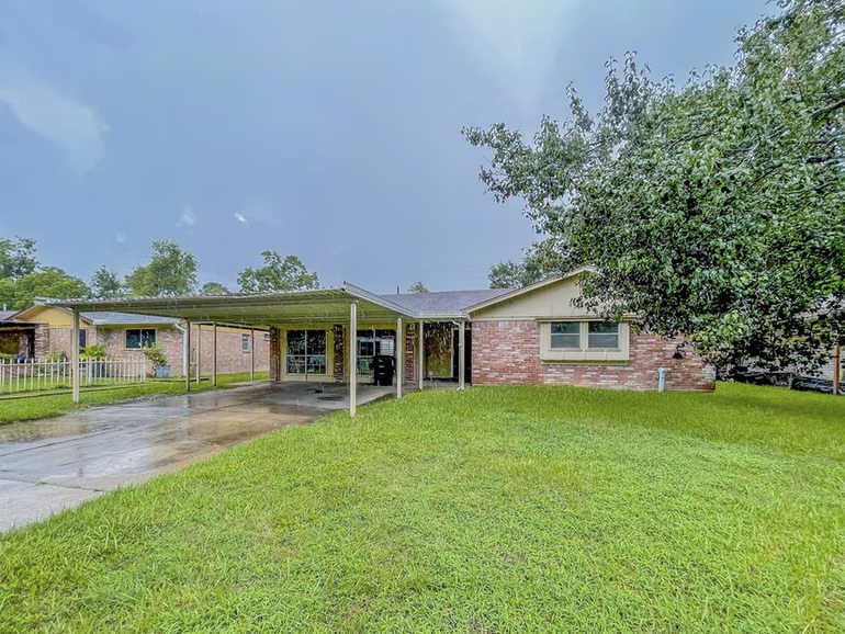 Photo of 7219 Willowtex Drive, Houston, TX