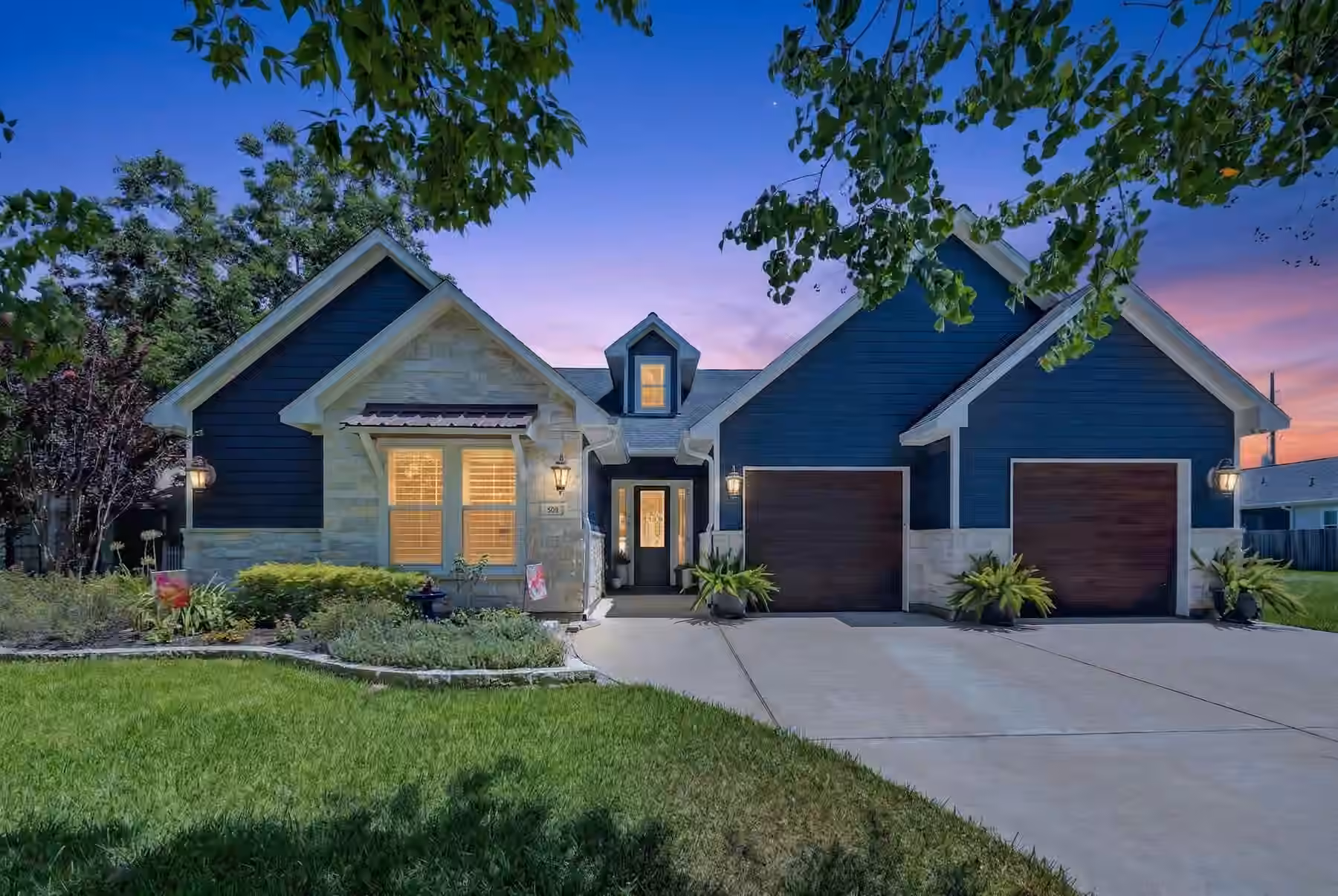 Photo of 509 Texas St, Tomball, TX 77375