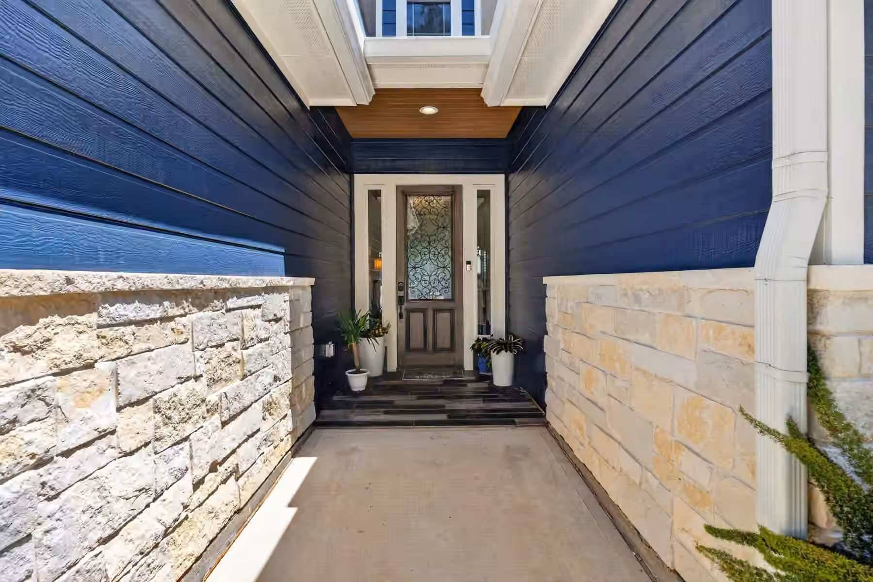Photo 4 of 509 Texas St, Tomball, TX