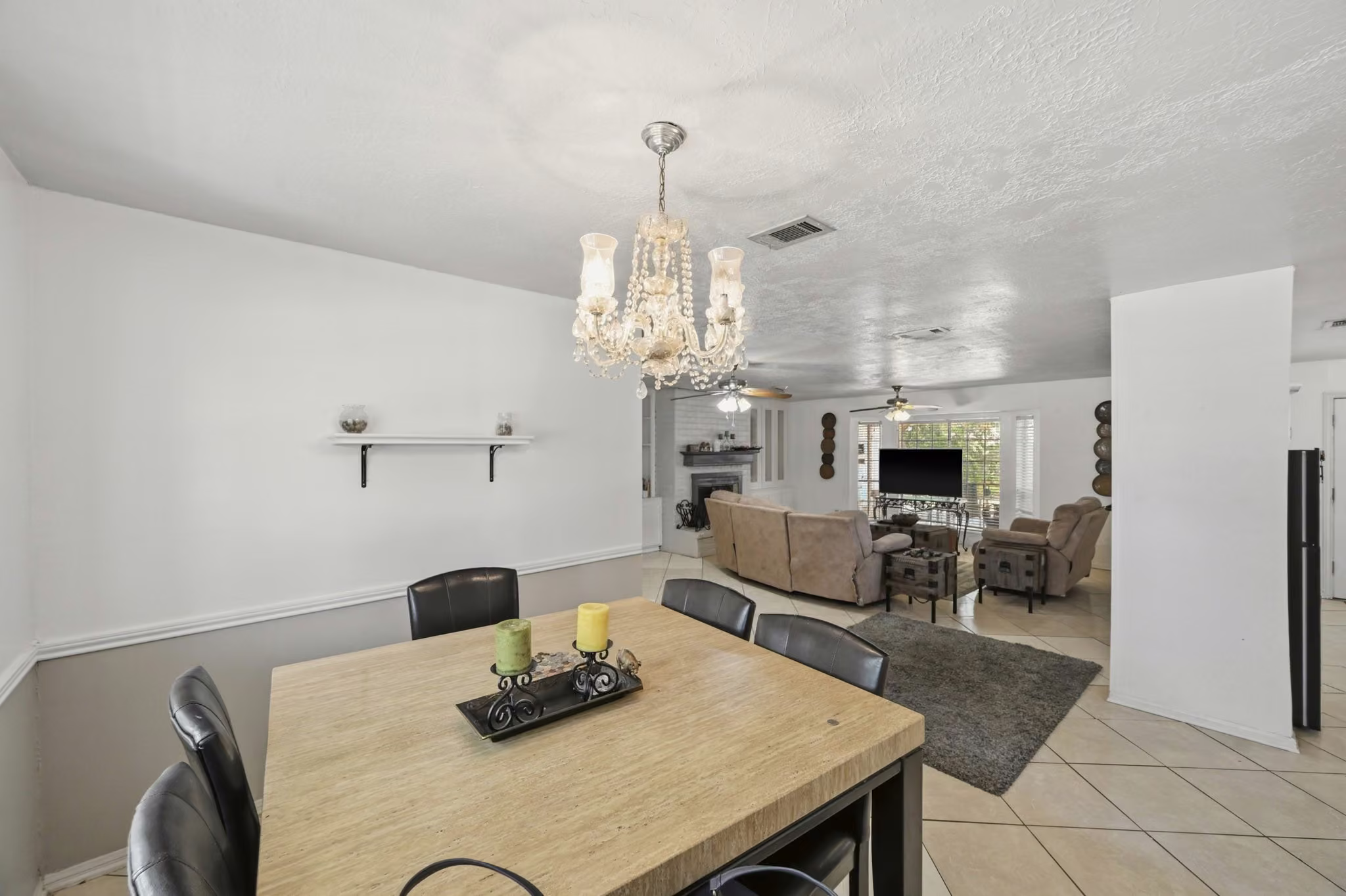Photo 7 of 11707 Moltere Drive, Houston, TX