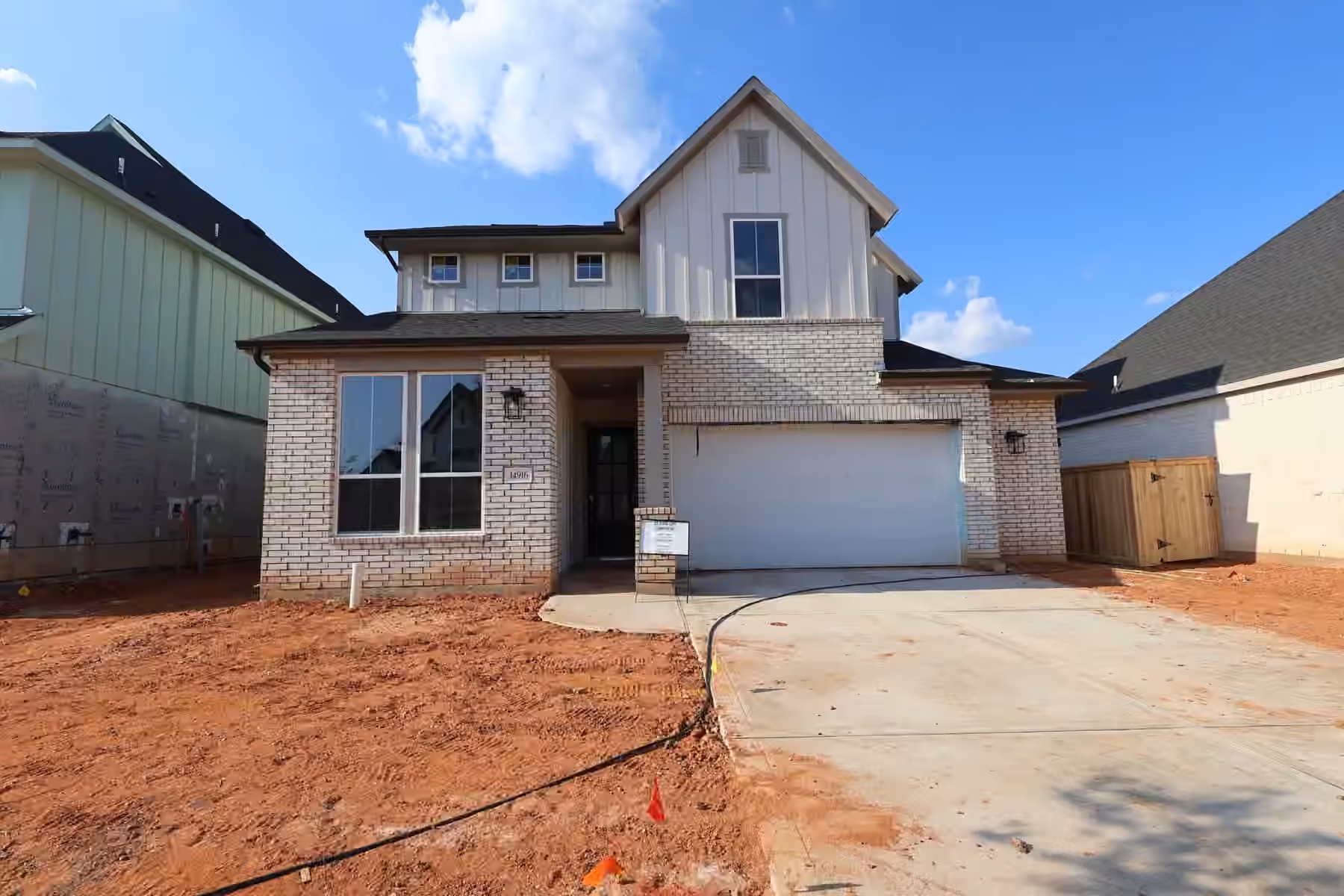 Photo 2 of 14916 Clover Meadow Lane, Montgomery, TX