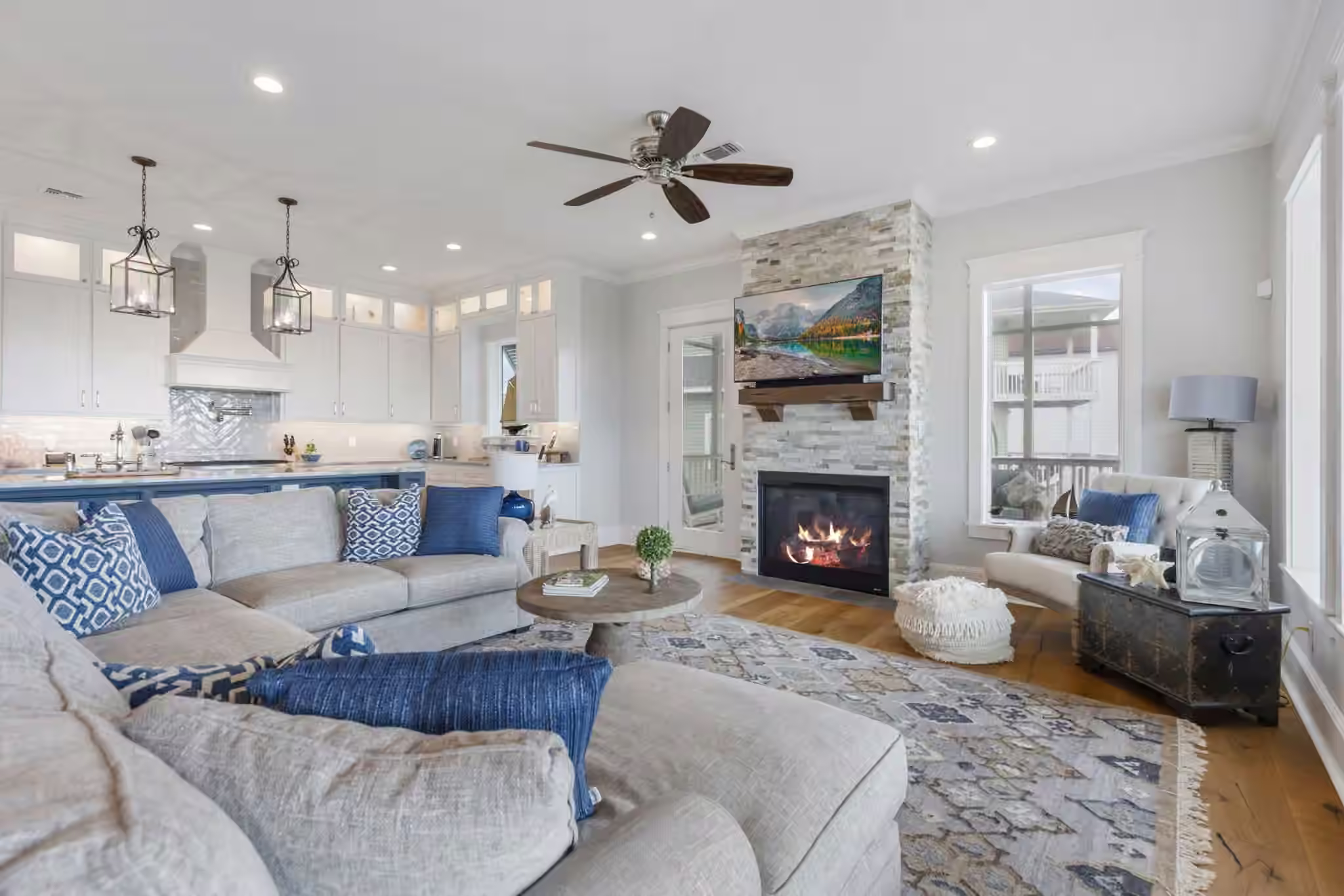 Photo 4 of 14432 Spyglass Circle, Galveston, TX