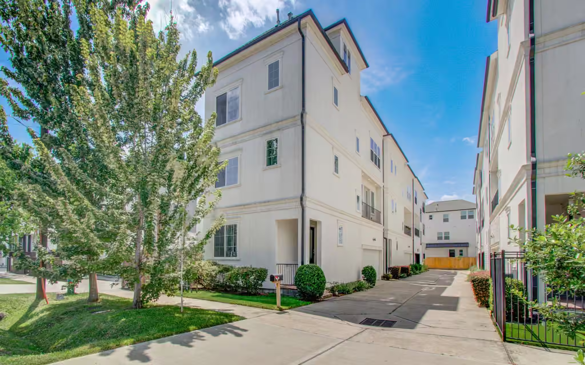 Photo of 1222 W 24th Street A, Houston, TX 77008