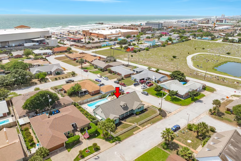 Photo 5 of 5525 Ibis Drive, Galveston, TX