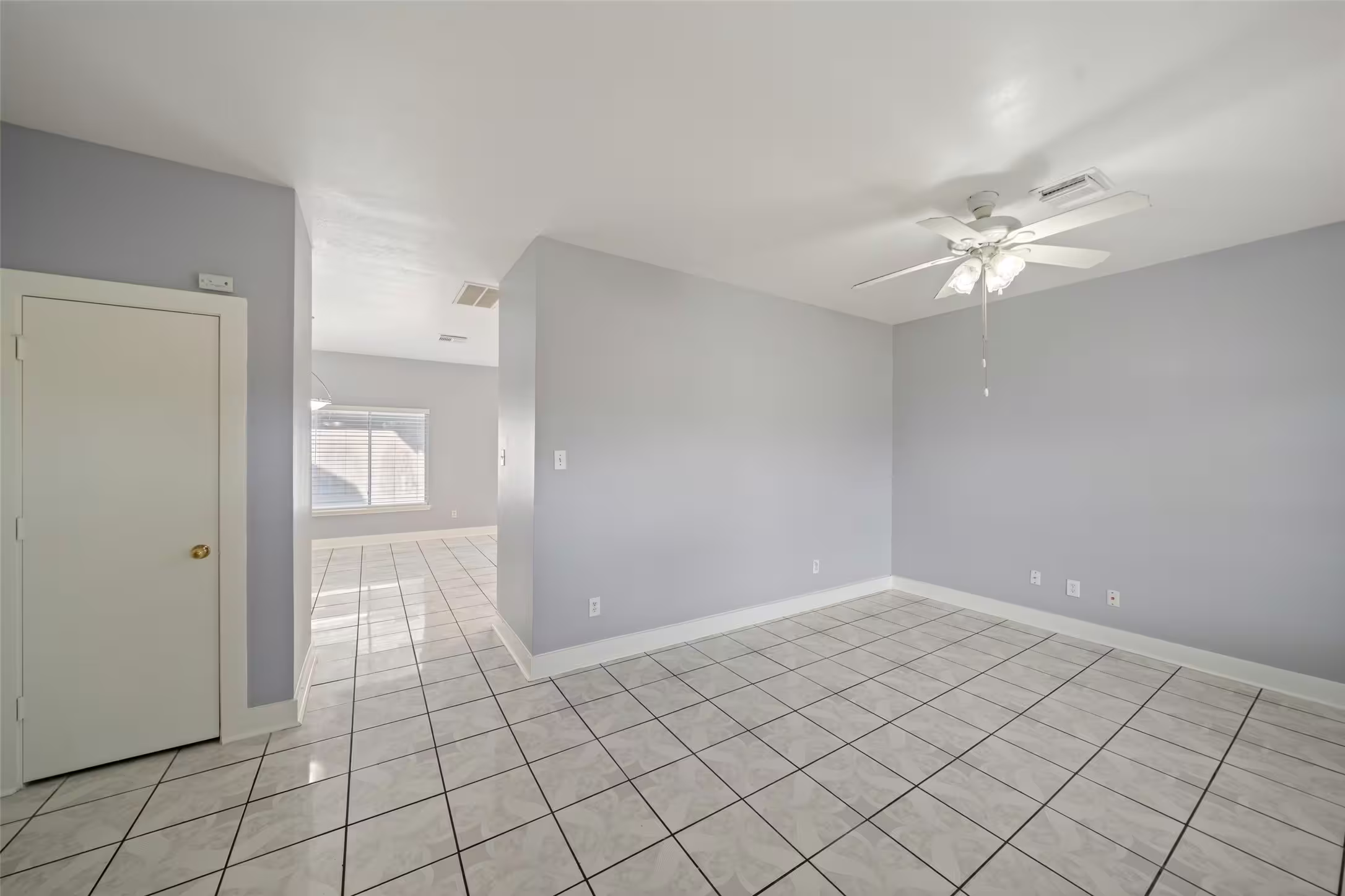 Photo 4 of 15931 S Alley Court, Houston, TX