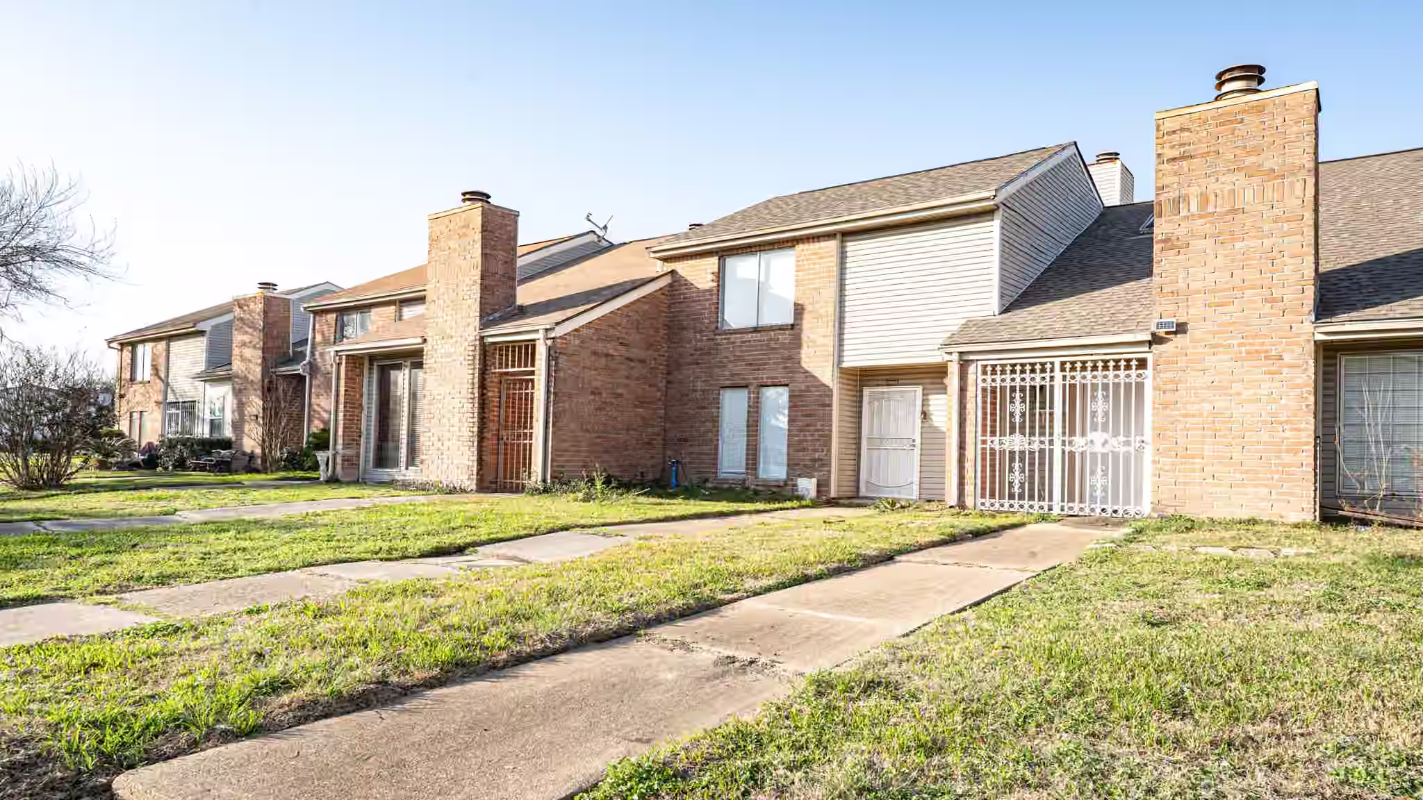 Photo 3 of 10920 Village Bend Lane 920, Houston, TX