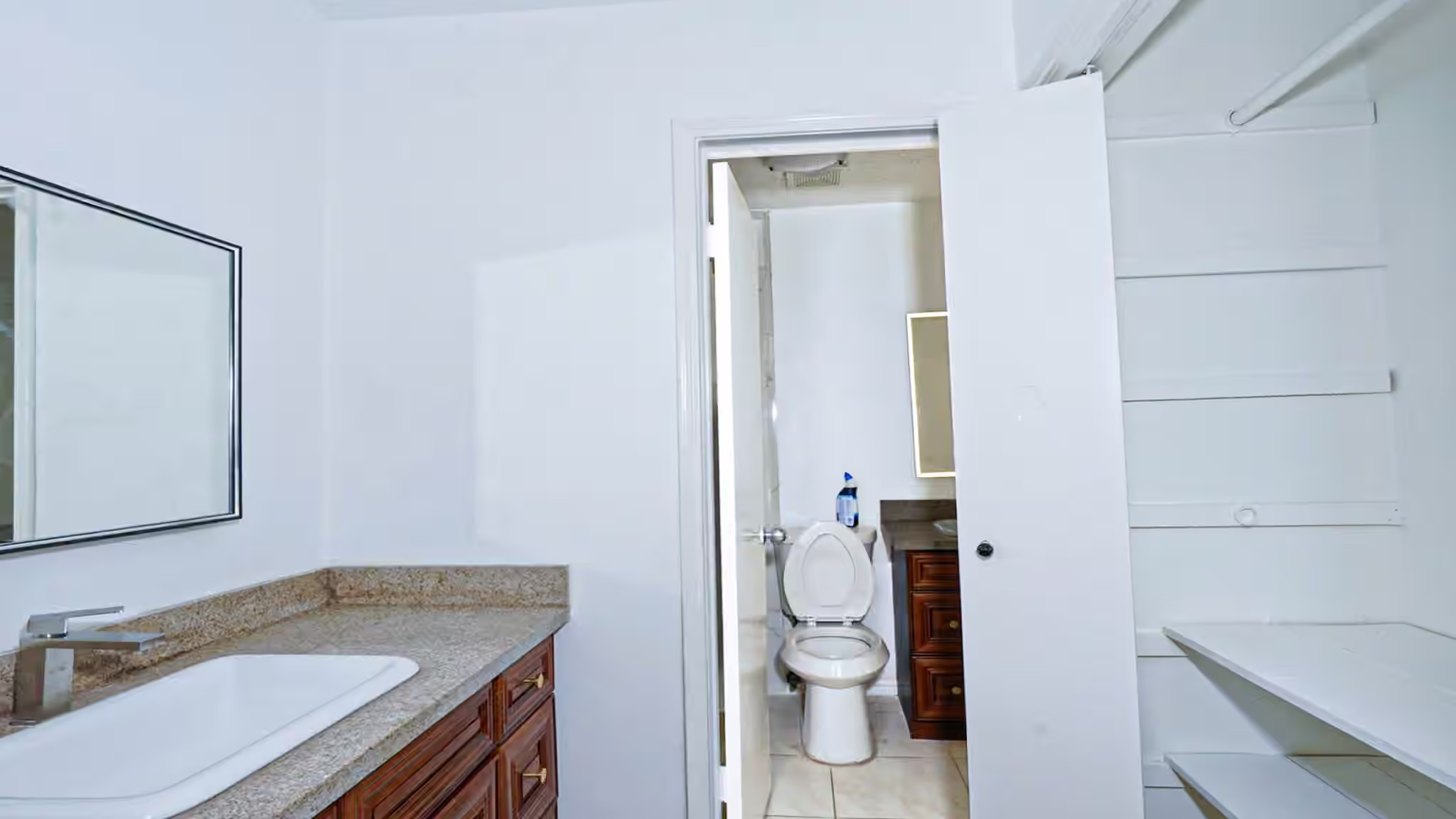 Photo 4 of 10920 Village Bend Lane 920, Houston, TX