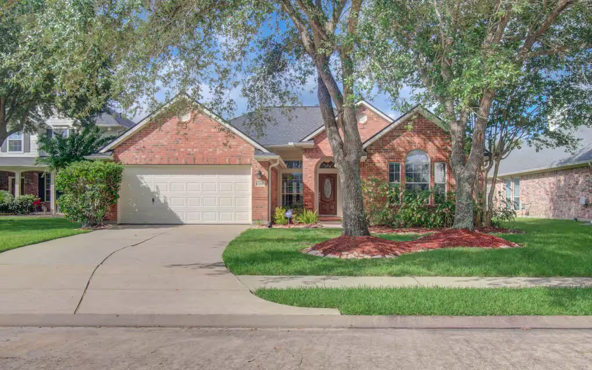 Photo of 12808 Brook Arbor Court, Pearland, TX 77584