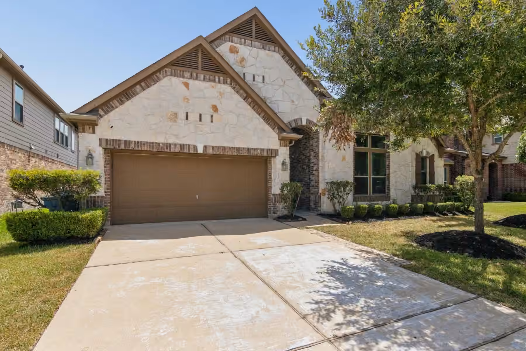 Photo 4 of 9526 Barlow Springs Lane, Humble, TX