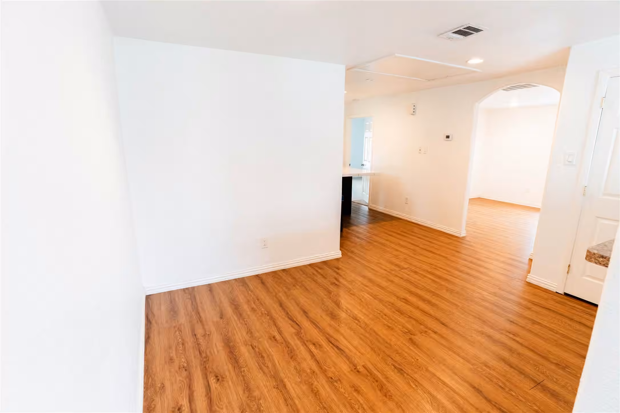 Photo 5 of 119 S Carroll Street, La Porte, TX