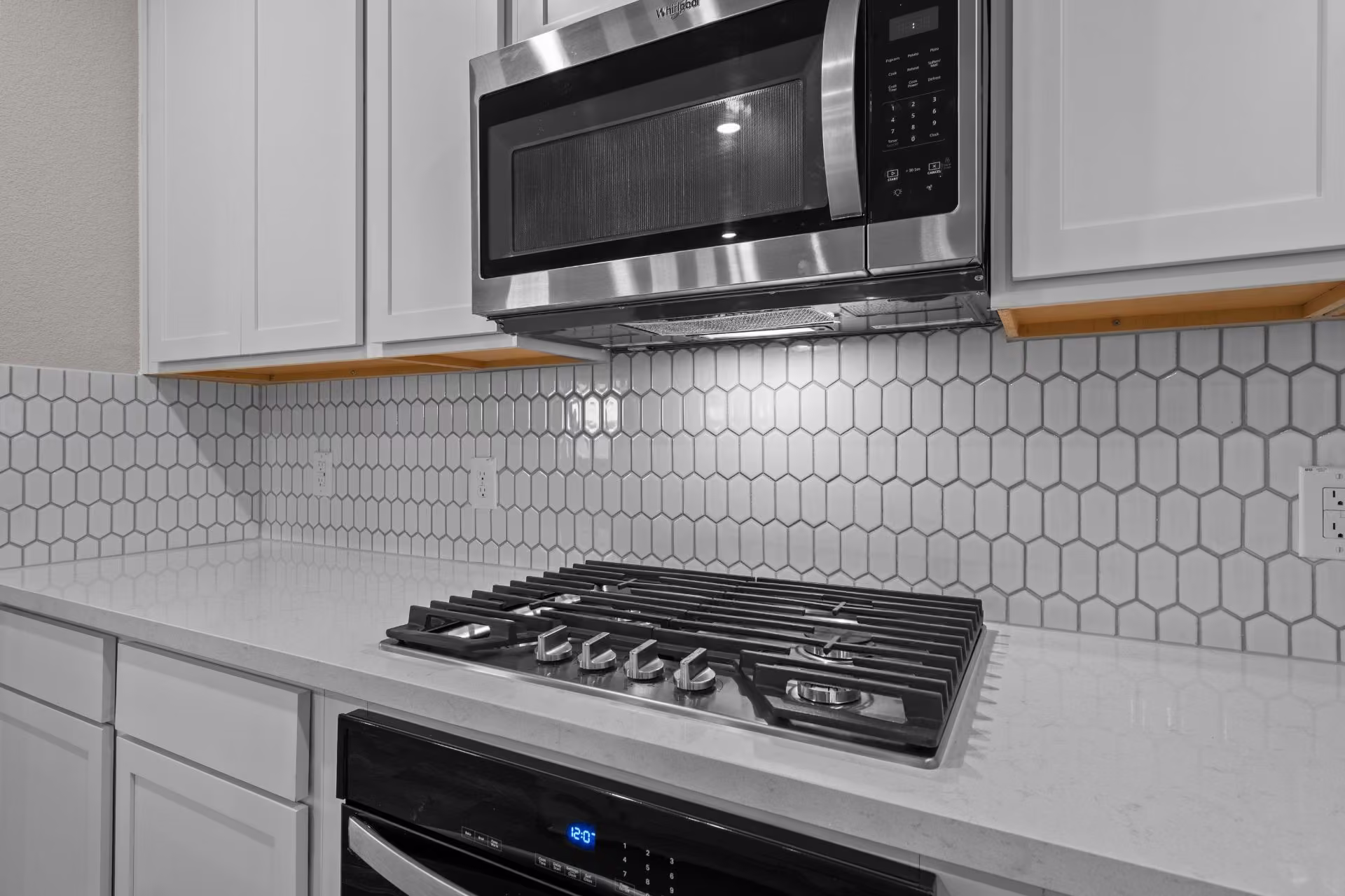 Photo 4 of 12068 Moonlight Path Drive, Conroe, TX