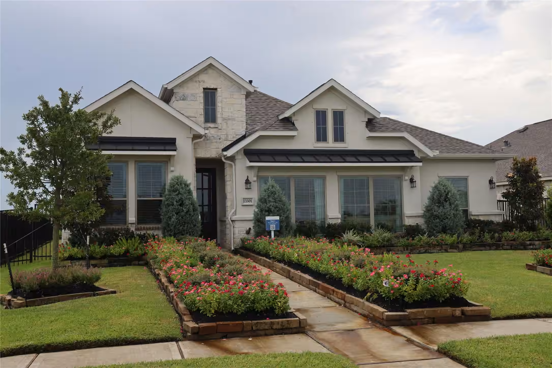 Photo 7 of 13301 Golden Isle Drive, La Marque, TX