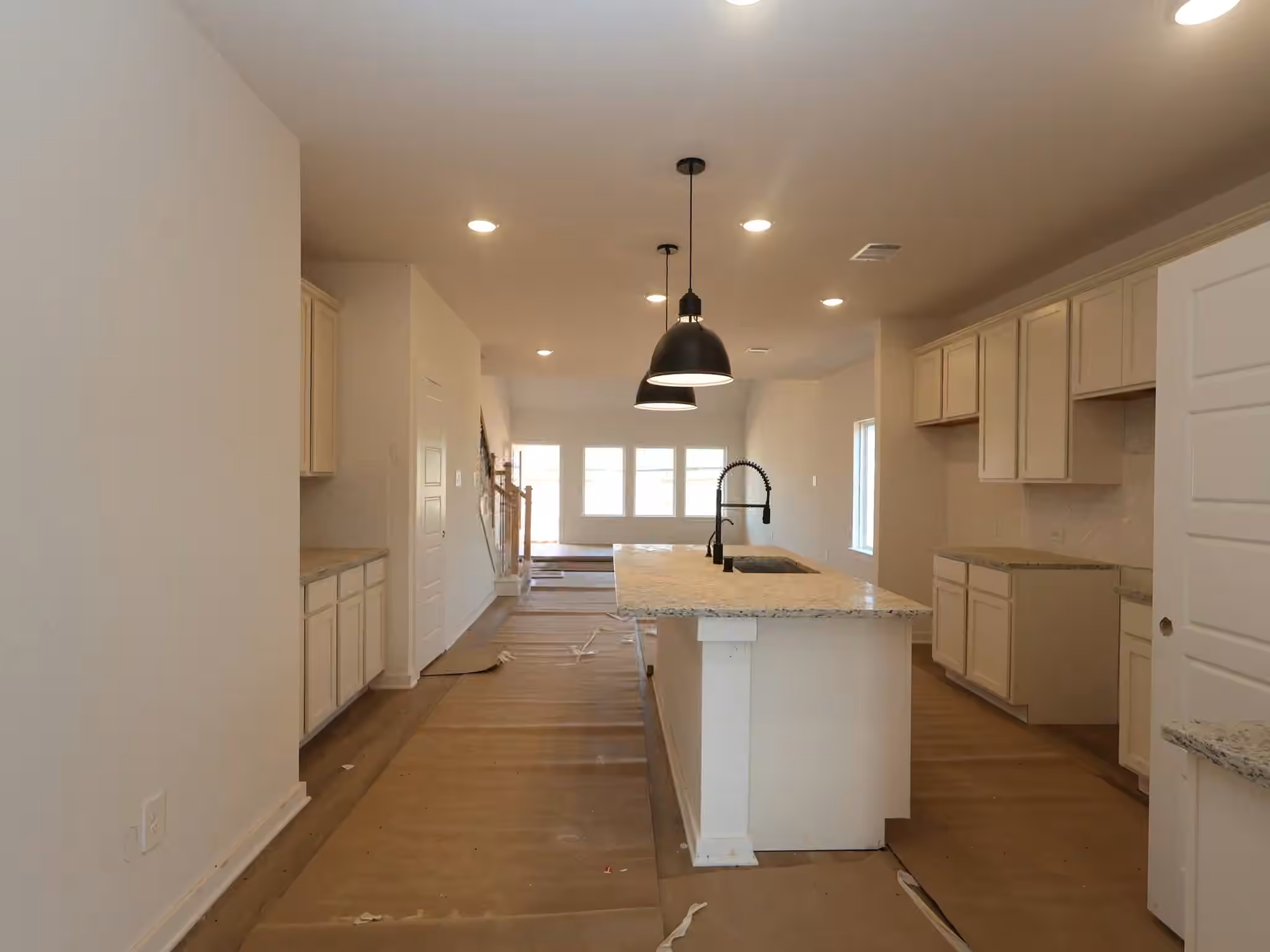 Photo 4 of 10204 Burton Path, Montgomery, TX