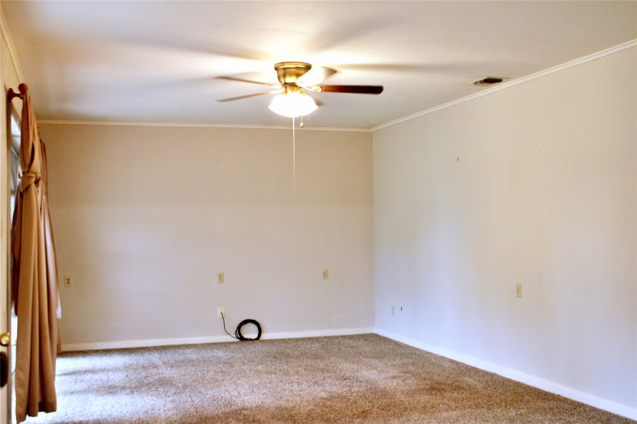 Photo 2 of 1630 Montezuma Street, Columbus, TX