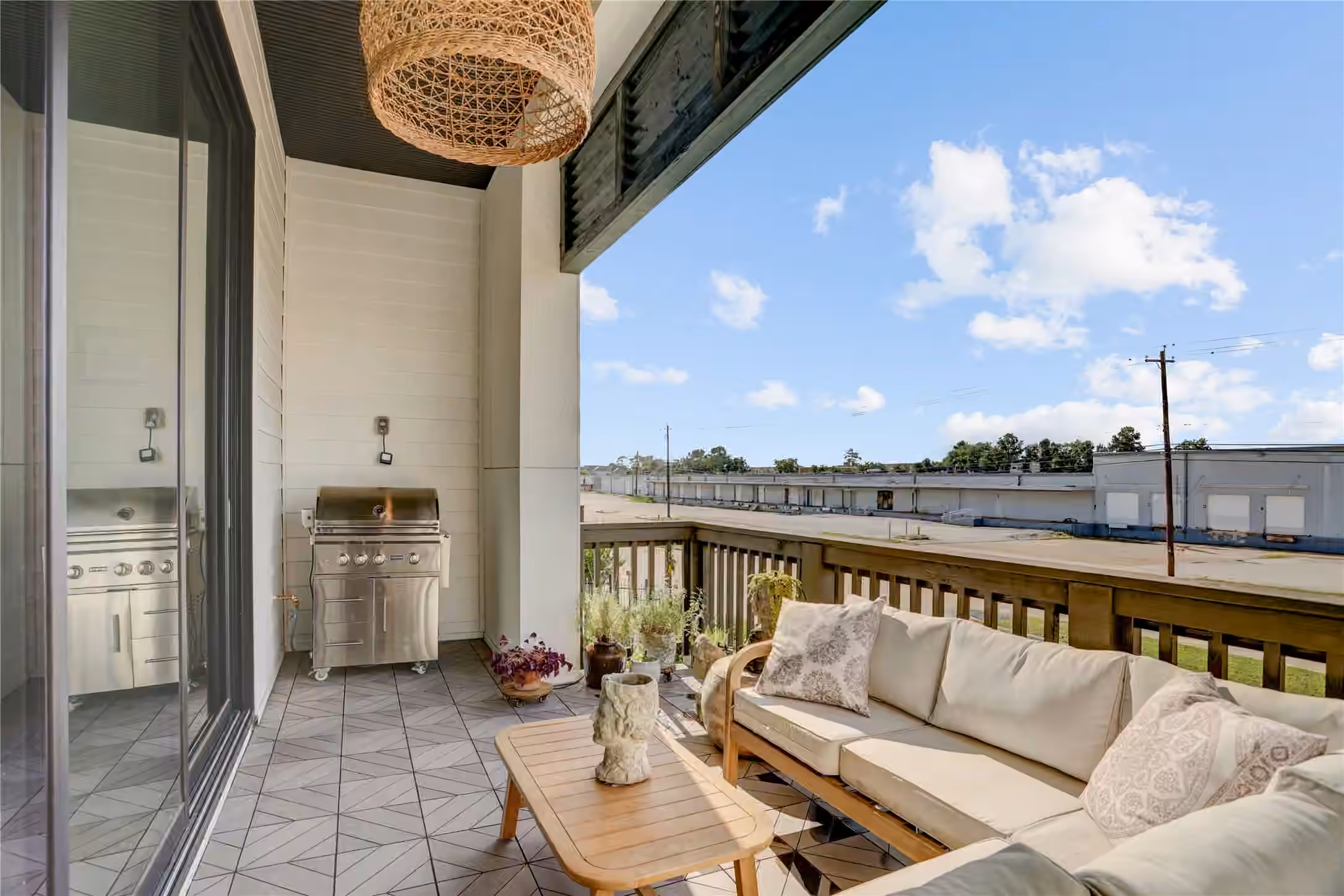 Photo 7 of 3317 W 11th Street, Houston, TX