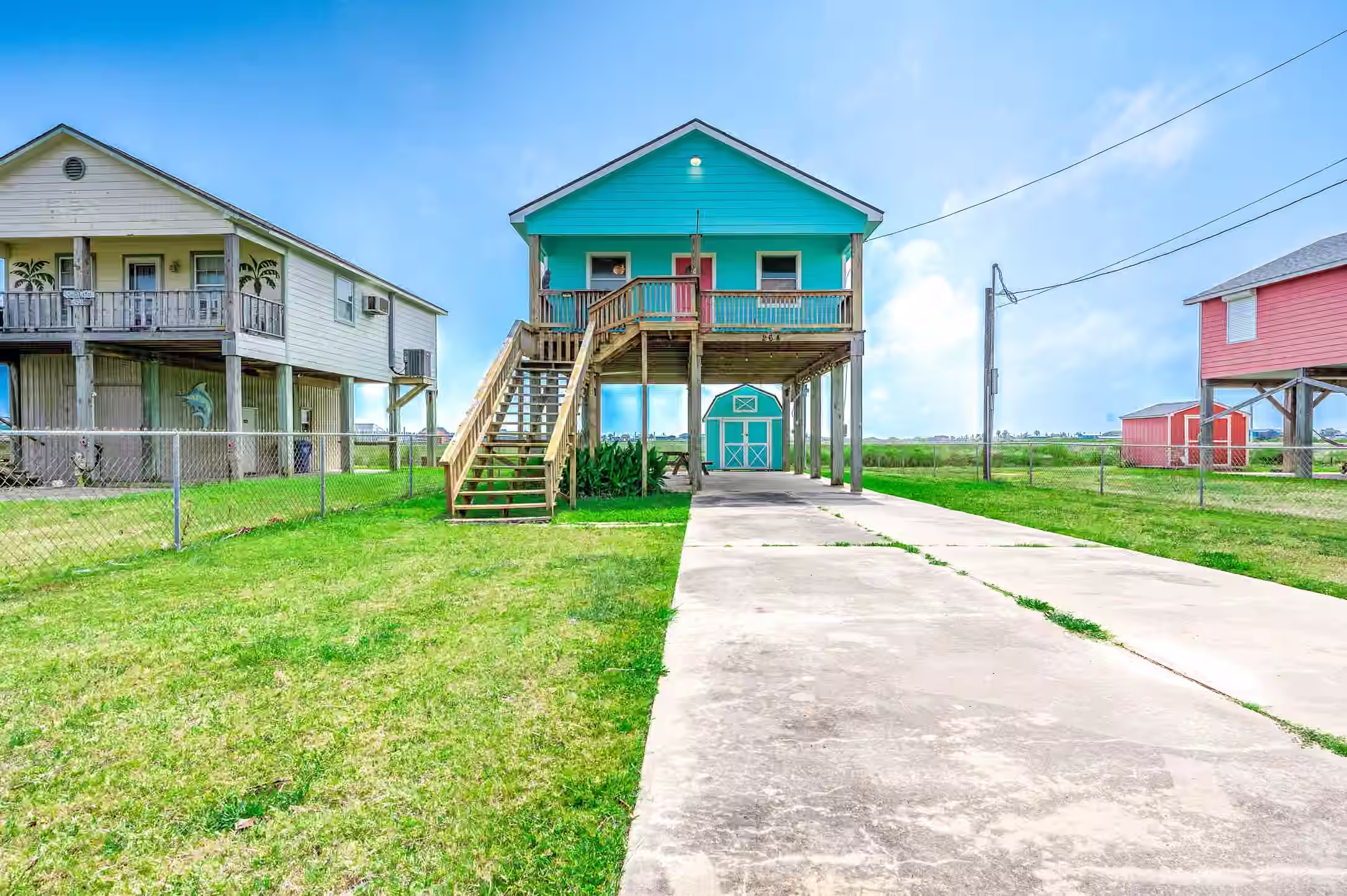 Photo of 264 County Road 205, Sargent, TX 77414