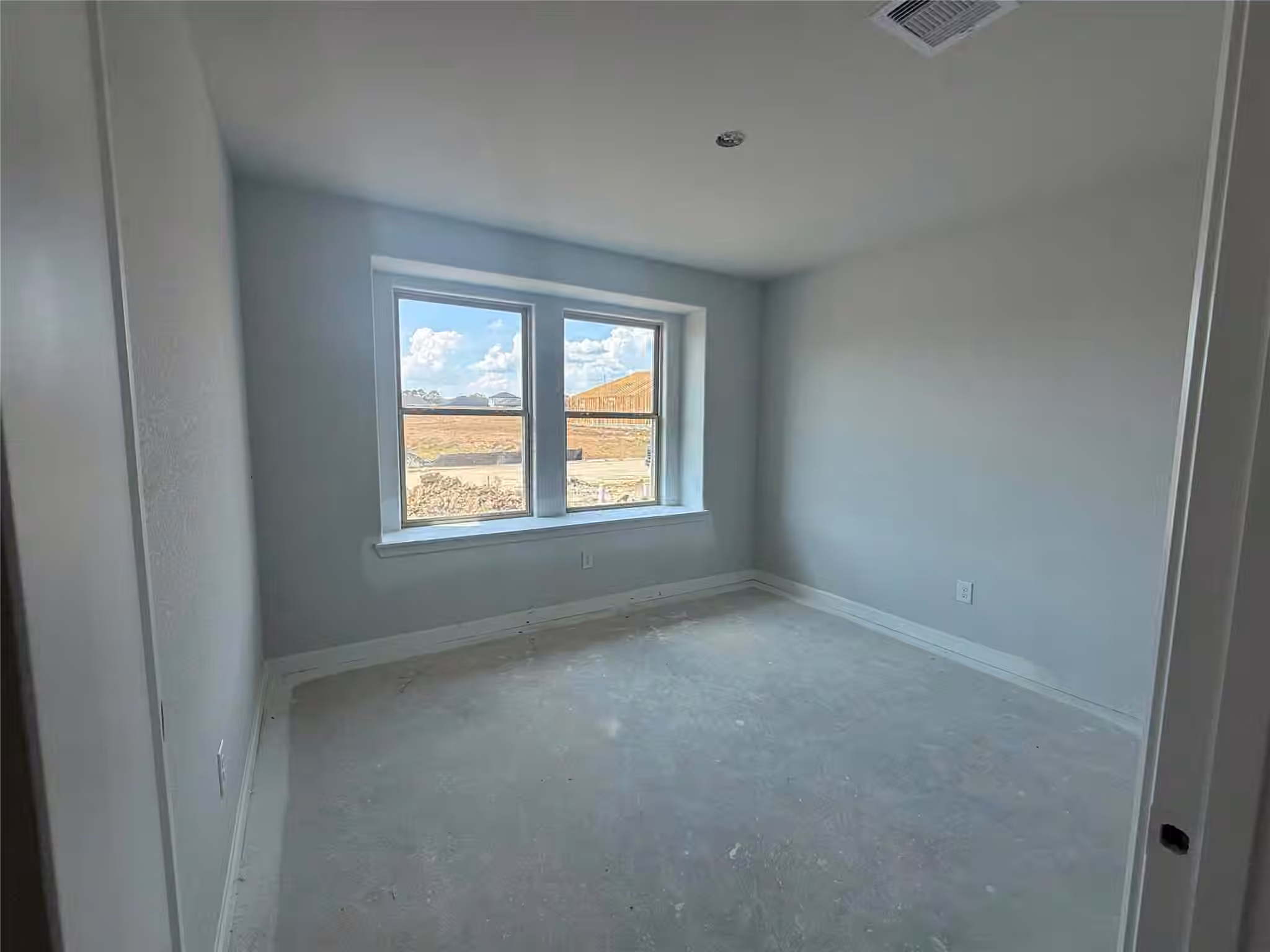 Photo 4 of 12204 Lexington Heights Drive, Willis, TX
