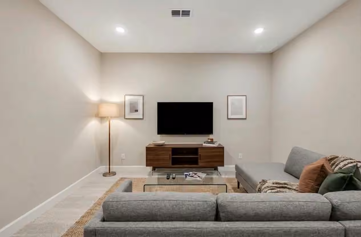 Photo 5 of 18023 Lobos Point Lane, Conroe, TX