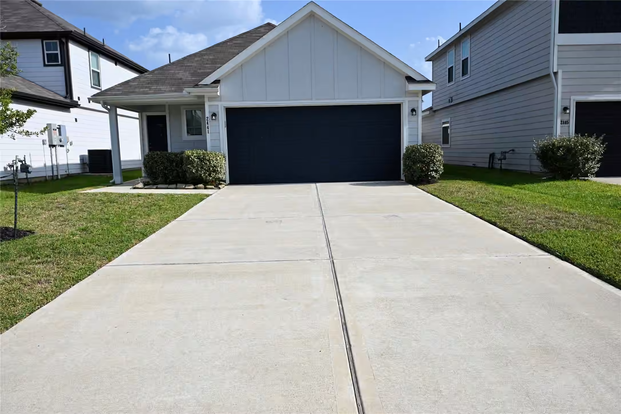 Photo 3 of 2441 Shellcracker Drive, Conroe, TX